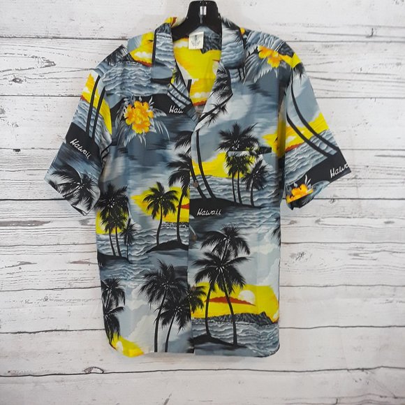 Royal Creations Other - Royal Creations Hawaiian Tropical Sunset Shirt